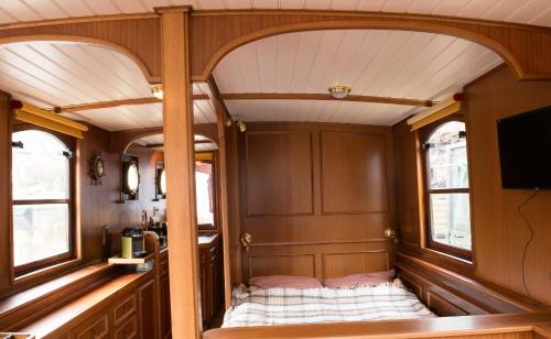 Salonboot de Wending in Oranjebuurt