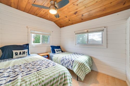 Charming Tiny Cottage 5 with Crooked Lake Access! Charming Tiny Cottage 5 with Crooked Lake Access!