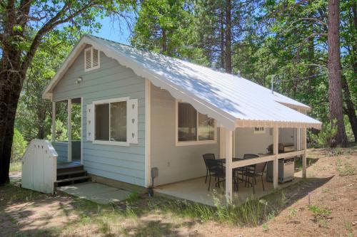 Edna's Hearts Desire in Wawona (CA)
