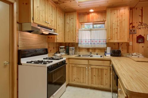 Edna's Hearts Desire in Wawona (CA)