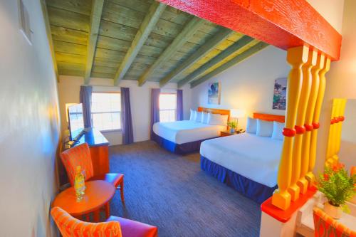 Royal Copenhagen Inn in โซลแวง (CA)