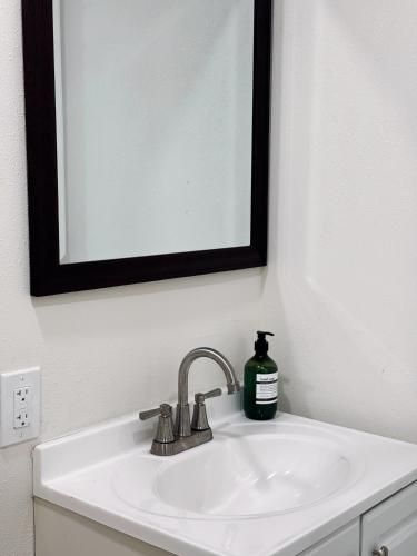 Cozy Private Room A in S Central LA, Los Angeles (foto 6)