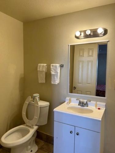 Travelodge by Wyndham Gallup – Gallup, NM