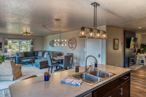 Three-Bedroom House image 6