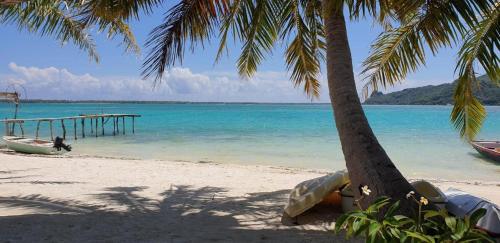 Poemanahere island camping a Maupiti near Maupiti Airport
