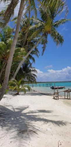 Poemanahere island camping a Maupiti near Maupiti Airport