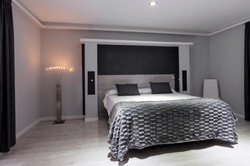 Hostal Overnight Madrid - image 2