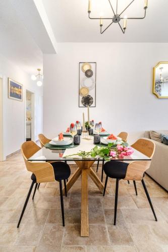 Two-Bedroom Holiday Home image 4