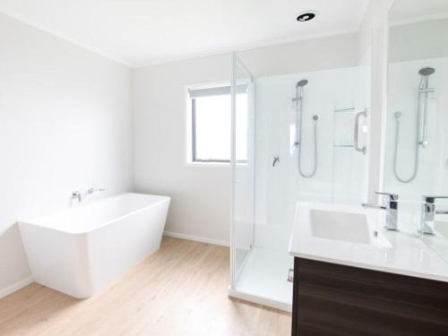 ฝักบัว, CareGreen BnB in ปีรีไม