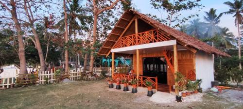 John and Novy Camotes Beach Bungalows