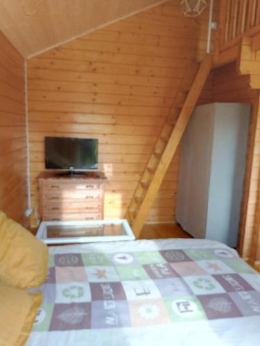 chalet le cocon de bois in Marsaneix
