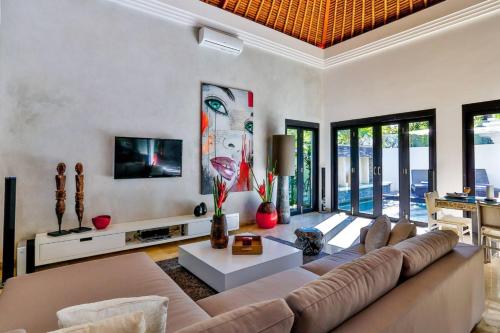 Three-Bedroom Villa image 7