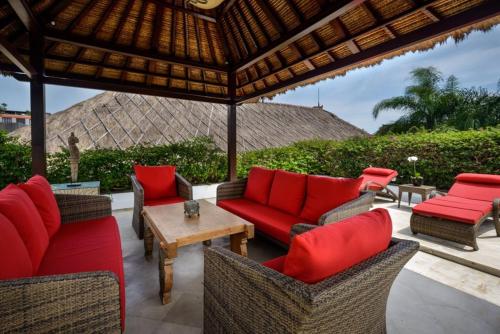 Three-Bedroom Villa image 7