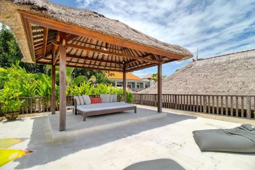 Three-Bedroom Villa image 6