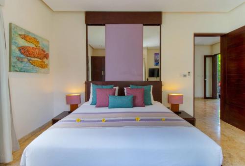 Three-Bedroom Villa image 4