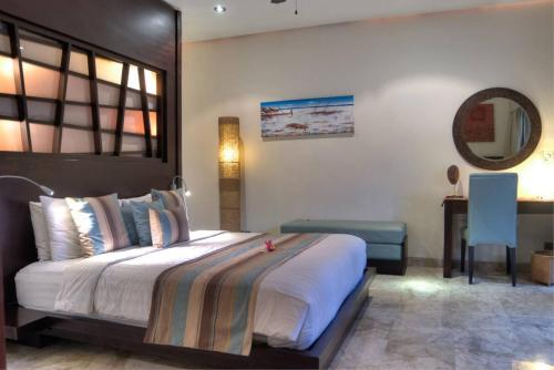 Three-Bedroom Villa image 3