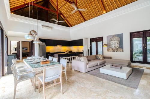 Three-Bedroom Villa image 3
