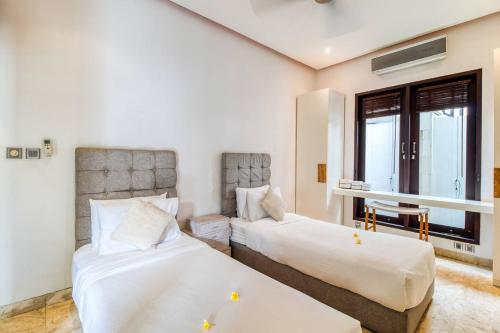 Three-Bedroom Villa image 2