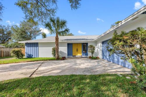 Luxurious Golf Course Retreat