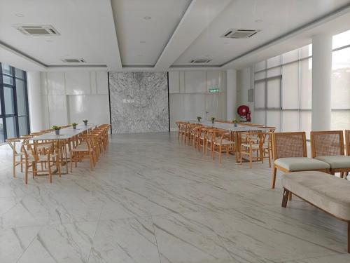 Cubic Botanical Cozy & Modern Perfect Getaway Cubic Botanical Cozy & Modern Perfect Getaway