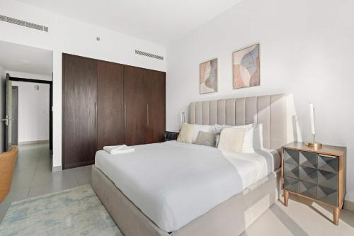 Silkhaus Burj Khalifa view 1BDR Downtown - image 14