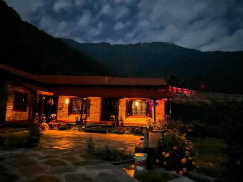 Rumja Inn in Ghachok