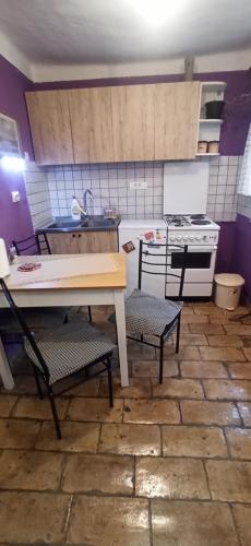 keuken, An-Du resort Stara Moravica in Pačir