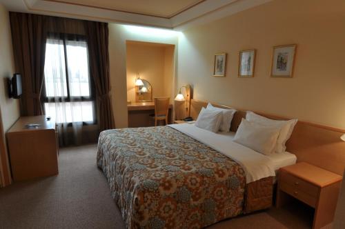 room detail thumbnail 0