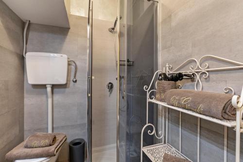 B&B DaGiueli - image 7