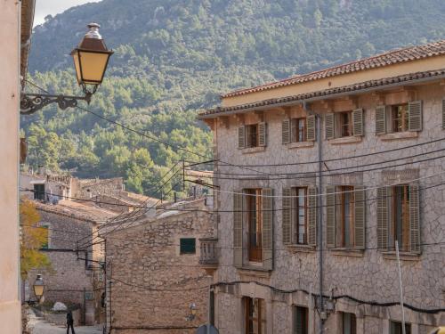 Es Petit Hotel de Valldemossa - image 2