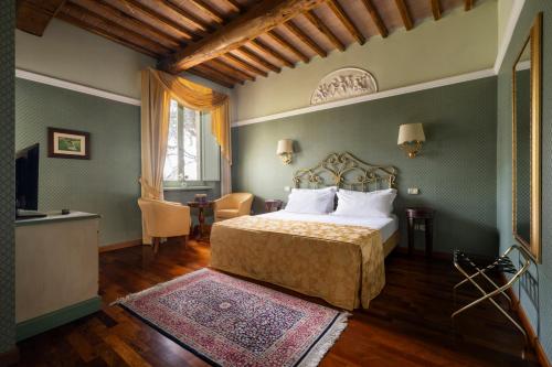 Standard Double Room image 3