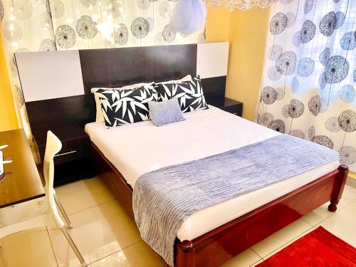 Deluxe Double Room room in Homely Lodge And Apartments