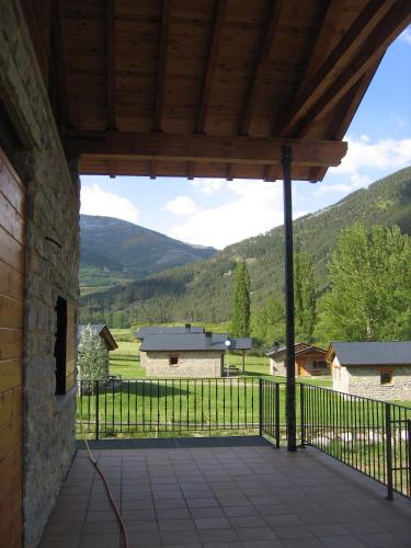 Casa de Montana Alto Curueno in Lugerosa