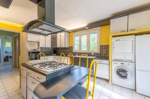 Maison chaleureuse à Saints avec jardin et terrasse (Maison chaleureuse a Saints avec jardin et terrasse) in Муро