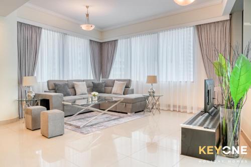 Captivating Sky & Sea Views in Two Bedroom Suite, Dubaj (fotografie 6)