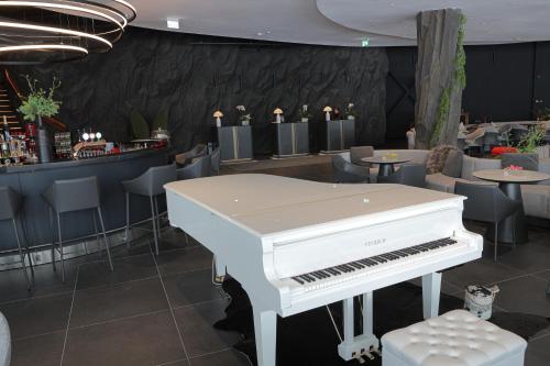 649215928 Hotel Pestera Wellness & Spa