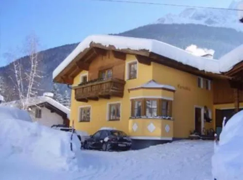 Haus Carinthia in Pettneu am Arlberg, Österreich
