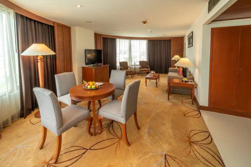 2 bedrooms, 3 beds