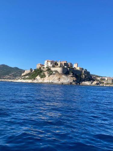 Bel appartement au calme in Santa-Reparata-di-Balagna
