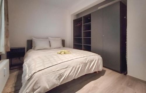 Two-Bedroom Apartment image 4