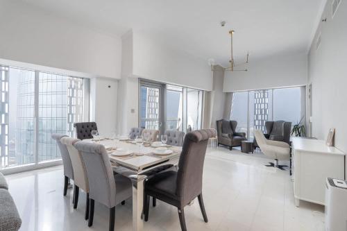 Luxury 4BR Home in Marina with Stunning Palm Views, Дубай (фото 10)