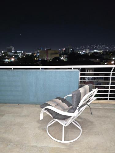 Charming Serene Penthouse with Pool & Gym New Kingston Charming Serene Penthouse with Pool & Gym New Kingston