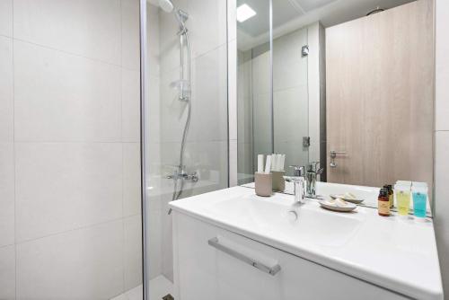 Silkhaus new furnished studio in JVC Luma 21 - image 10
