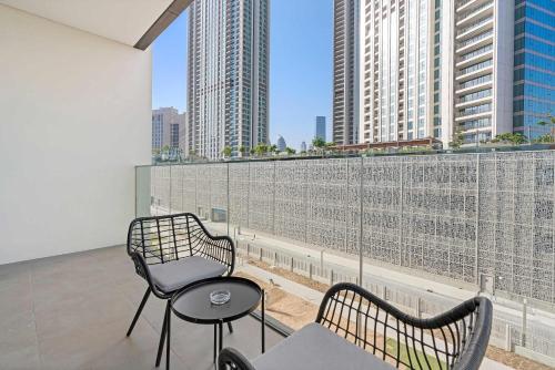 Silkhaus modern 1BDR in Downtown with balcony pool gym - image 9