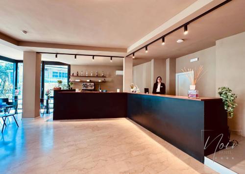 HOTEL NOIR - Free Brunch & Breakfast Until 13-00 - Vicinissimi a Mirabilandia 4