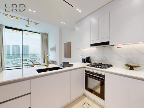 Brand New and Modern Smart Home 1BR, Dubai (Foto 6)