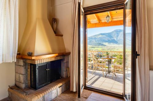 Pleiades Studios All Season Gems - Korinthos Stone Retreats in 史蒂姆法利亞