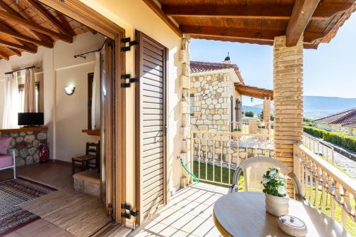 Pleiades Studios All Season Gems - Korinthos Stone Retreats in 史蒂姆法利亞