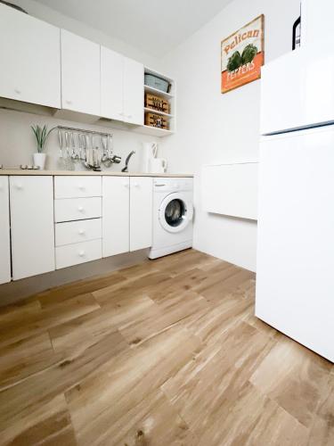 Apartamentos Cristamar Centro y Playa in กลางเมืองเอสเตโปนา