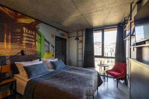 เฟสต์ โฮเต็ล (FEST Hotel) in ปิดซัมเช